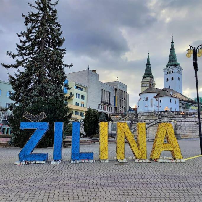 Lovely Apartment - Zilina Centrum ภายนอก รูปภาพ